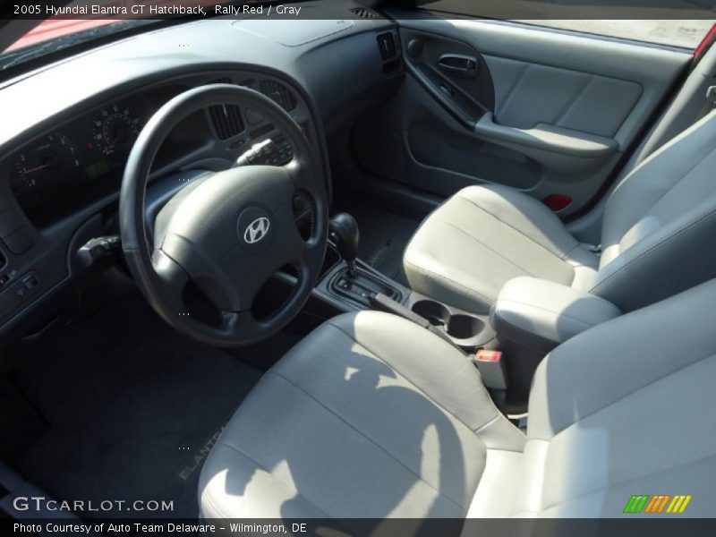 Rally Red / Gray 2005 Hyundai Elantra GT Hatchback