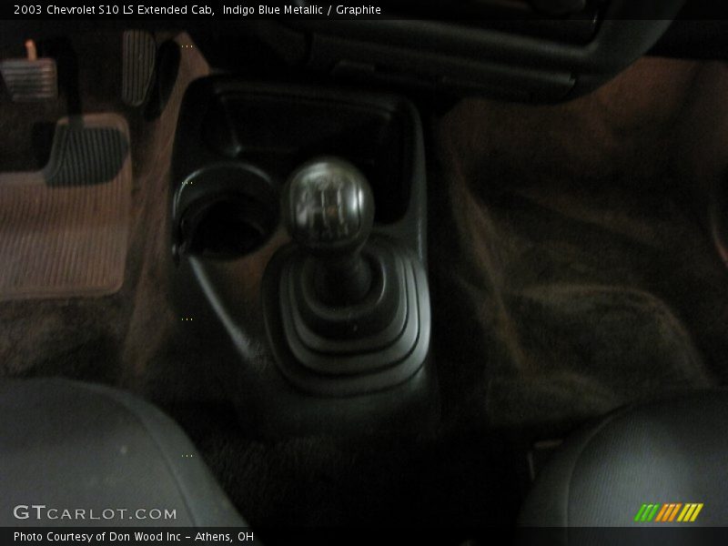 Indigo Blue Metallic / Graphite 2003 Chevrolet S10 LS Extended Cab