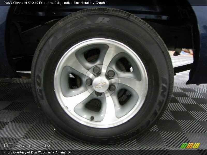 Indigo Blue Metallic / Graphite 2003 Chevrolet S10 LS Extended Cab