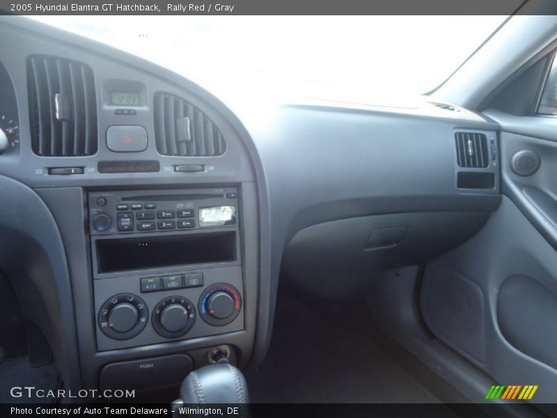 Rally Red / Gray 2005 Hyundai Elantra GT Hatchback