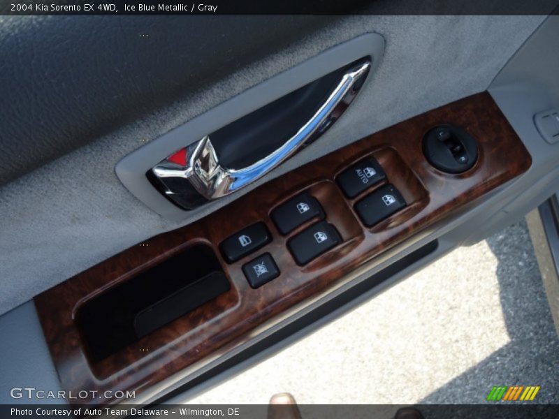Ice Blue Metallic / Gray 2004 Kia Sorento EX 4WD