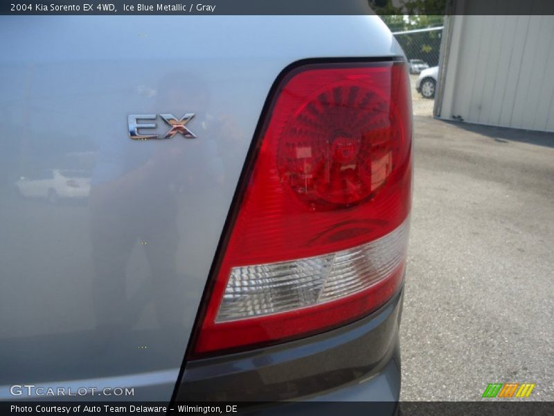 Ice Blue Metallic / Gray 2004 Kia Sorento EX 4WD