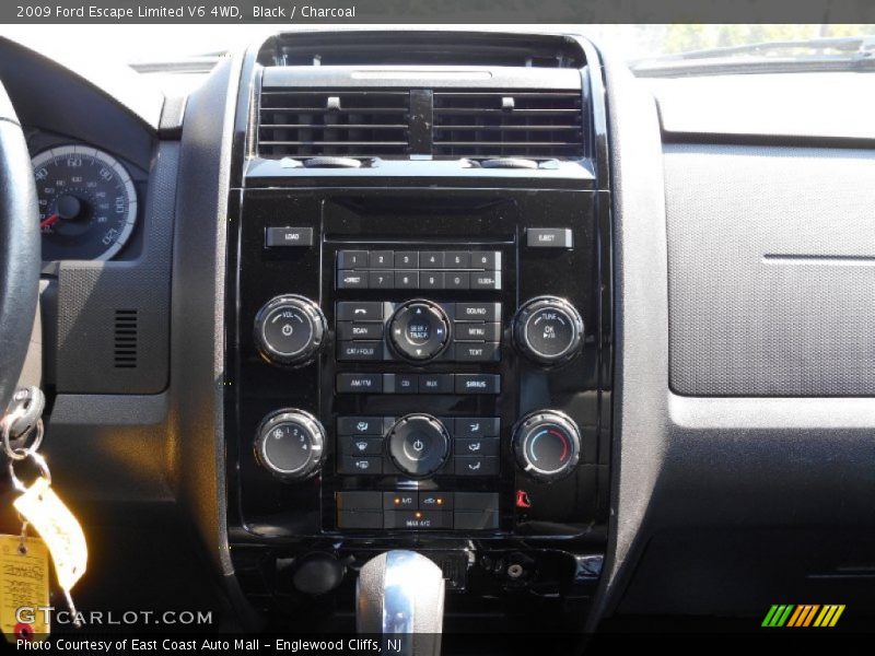 Black / Charcoal 2009 Ford Escape Limited V6 4WD