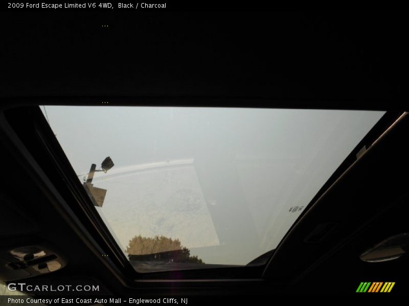 Black / Charcoal 2009 Ford Escape Limited V6 4WD
