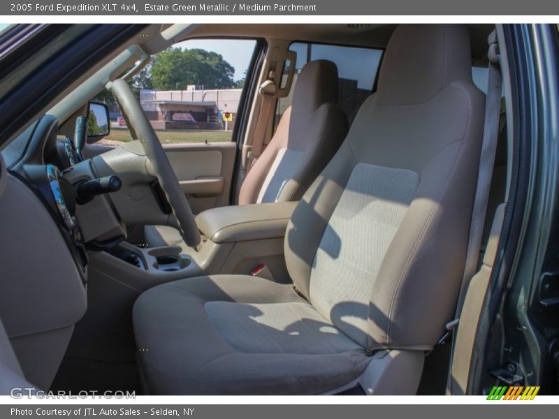Estate Green Metallic / Medium Parchment 2005 Ford Expedition XLT 4x4