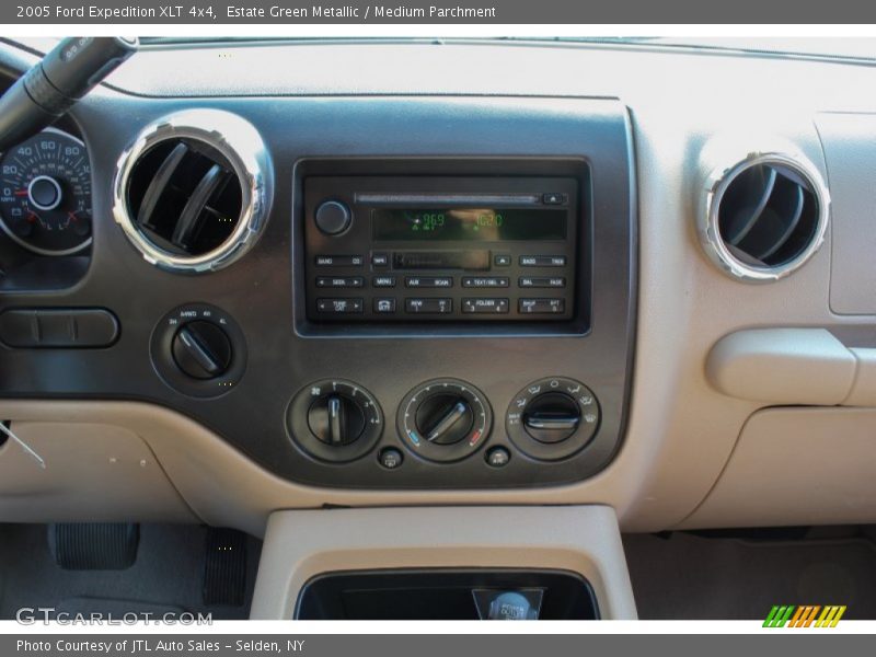 Estate Green Metallic / Medium Parchment 2005 Ford Expedition XLT 4x4