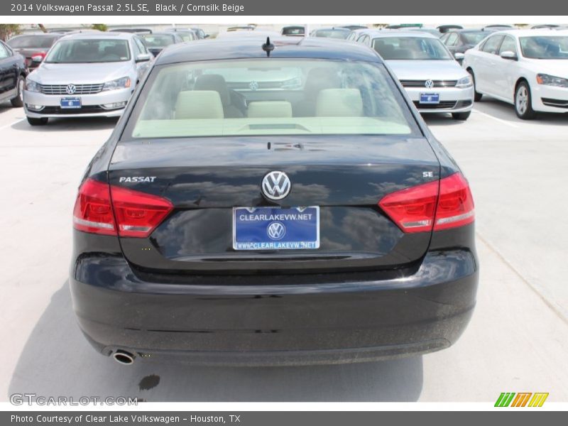 Black / Cornsilk Beige 2014 Volkswagen Passat 2.5L SE