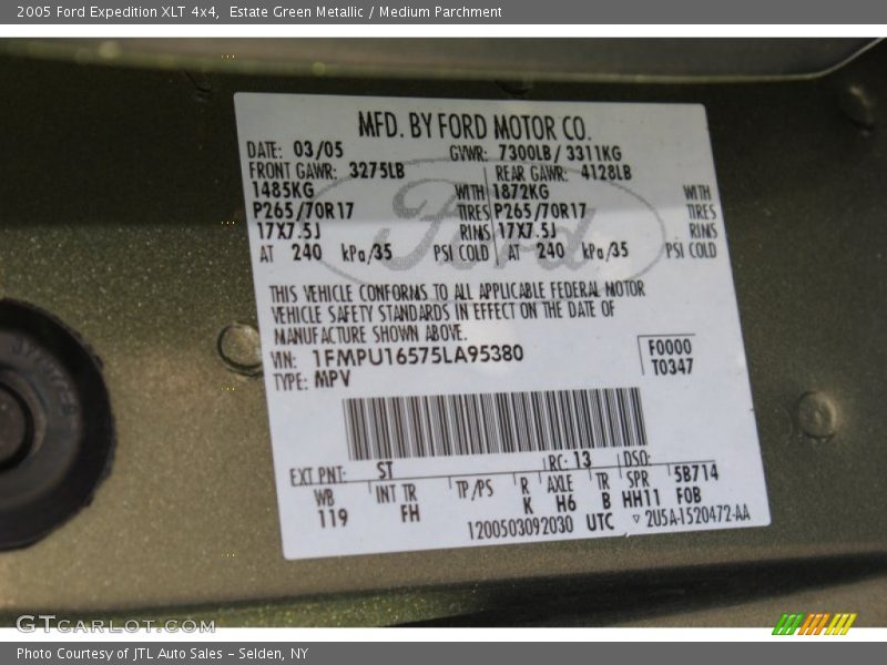 Estate Green Metallic / Medium Parchment 2005 Ford Expedition XLT 4x4