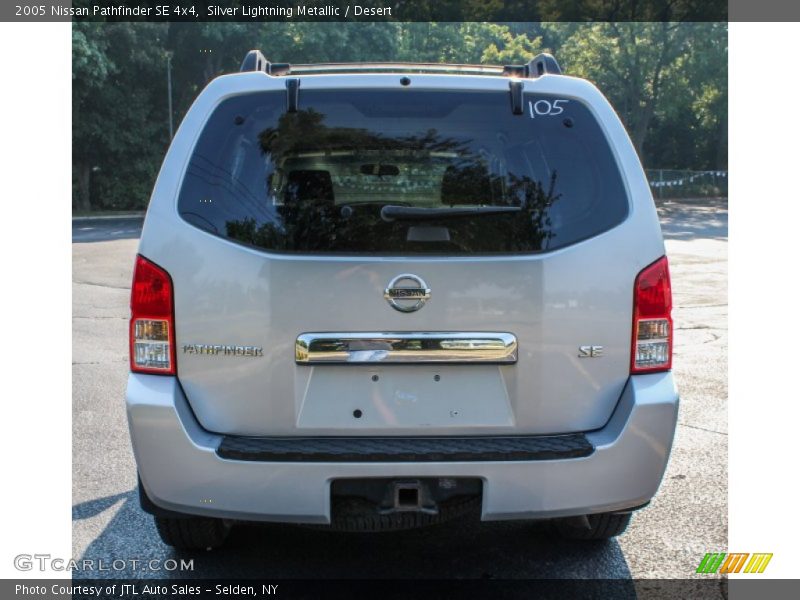 Silver Lightning Metallic / Desert 2005 Nissan Pathfinder SE 4x4