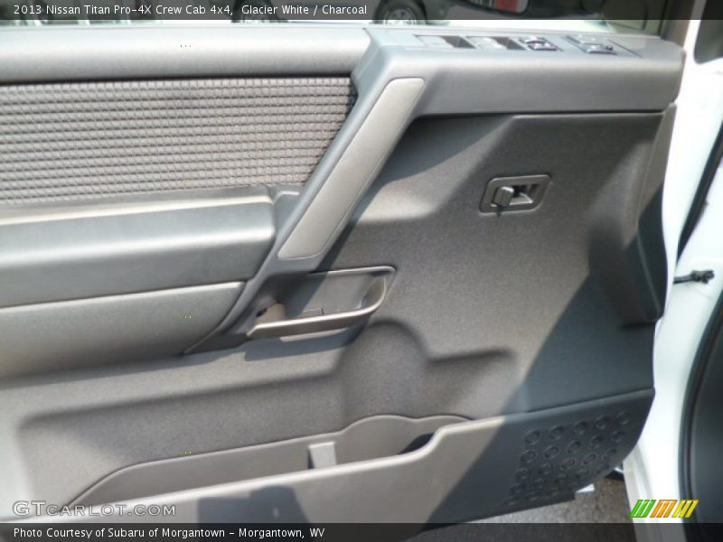 Glacier White / Charcoal 2013 Nissan Titan Pro-4X Crew Cab 4x4