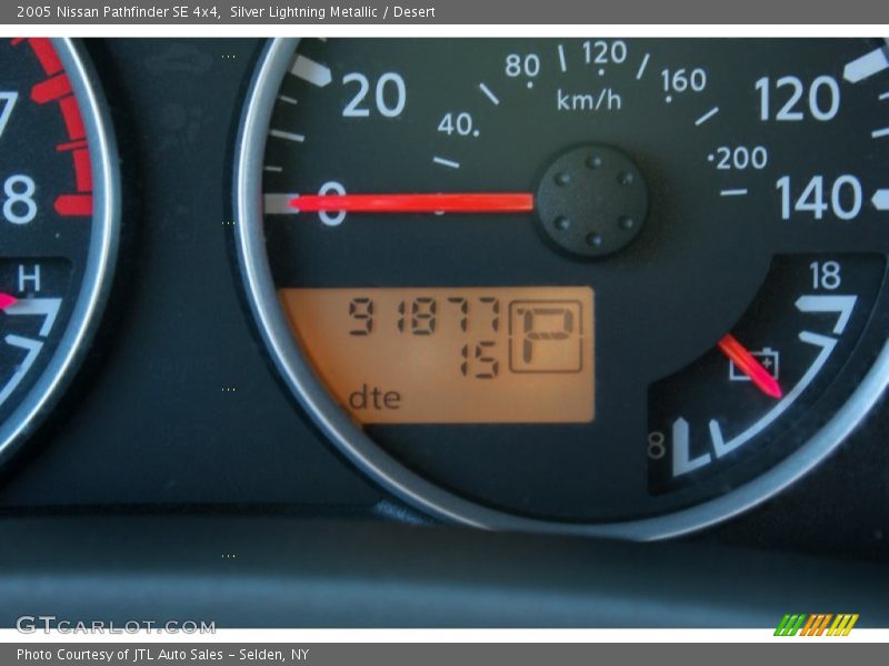 Silver Lightning Metallic / Desert 2005 Nissan Pathfinder SE 4x4
