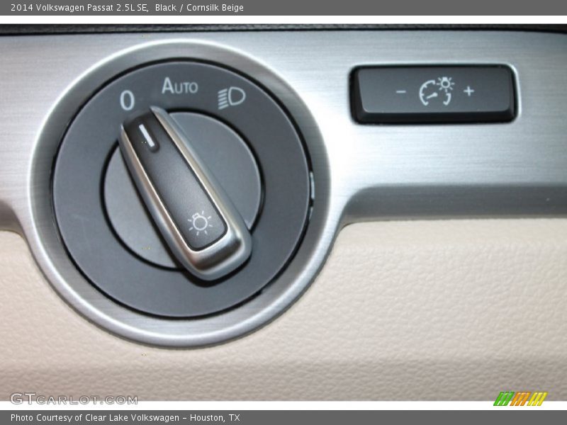 Black / Cornsilk Beige 2014 Volkswagen Passat 2.5L SE