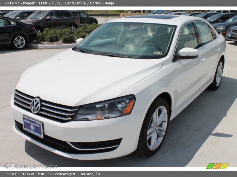 Candy White / Cornsilk Beige 2014 Volkswagen Passat 2.5L SE