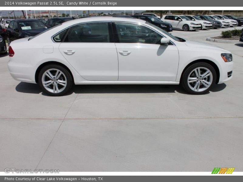 Candy White / Cornsilk Beige 2014 Volkswagen Passat 2.5L SE