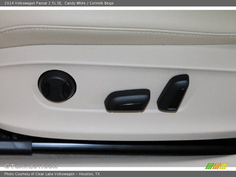 Candy White / Cornsilk Beige 2014 Volkswagen Passat 2.5L SE