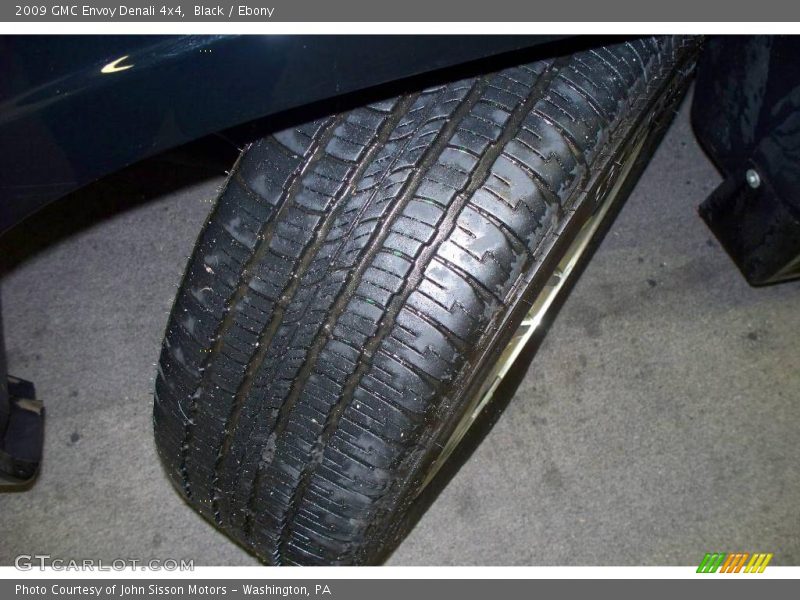 Black / Ebony 2009 GMC Envoy Denali 4x4