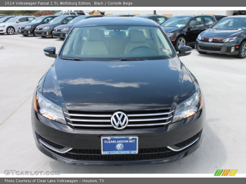 Black / Cornsilk Beige 2014 Volkswagen Passat 2.5L Wolfsburg Edition