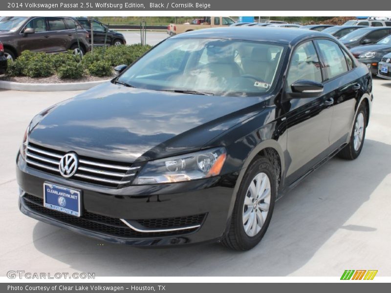 Black / Cornsilk Beige 2014 Volkswagen Passat 2.5L Wolfsburg Edition