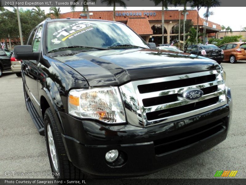Tuxedo Black / Camel 2013 Ford Expedition XLT