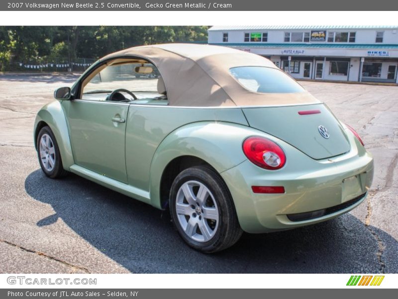 Gecko Green Metallic / Cream 2007 Volkswagen New Beetle 2.5 Convertible