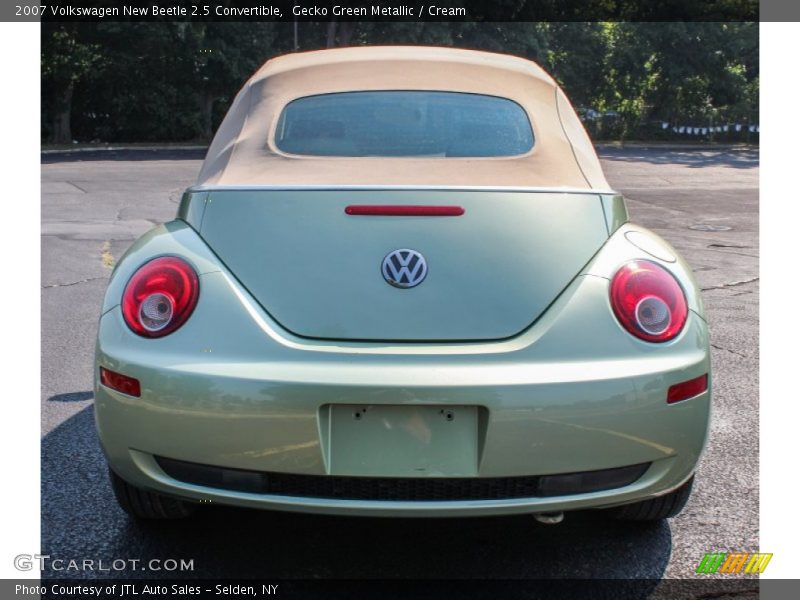 Gecko Green Metallic / Cream 2007 Volkswagen New Beetle 2.5 Convertible
