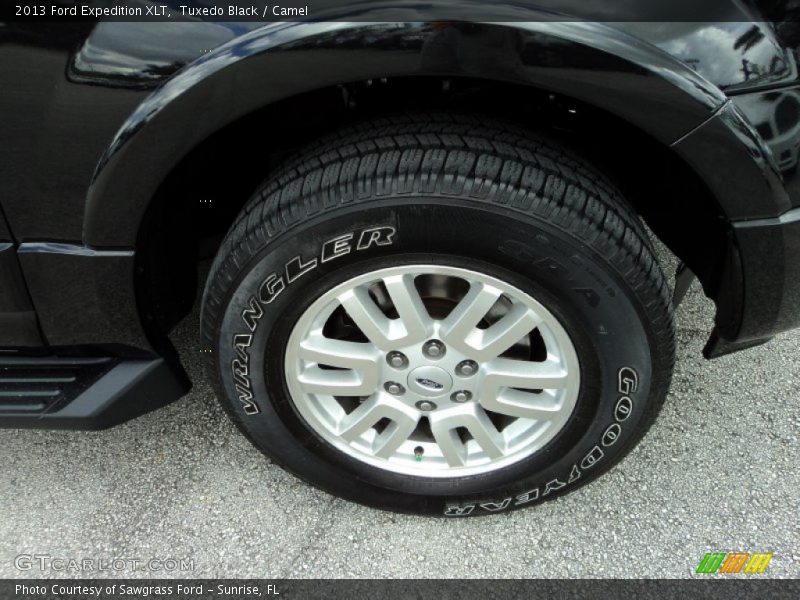 Tuxedo Black / Camel 2013 Ford Expedition XLT
