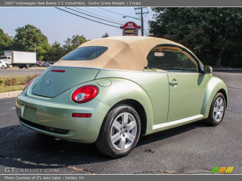 Gecko Green Metallic / Cream 2007 Volkswagen New Beetle 2.5 Convertible