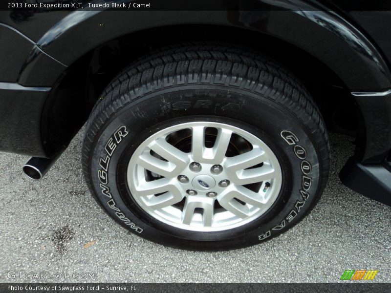 Tuxedo Black / Camel 2013 Ford Expedition XLT