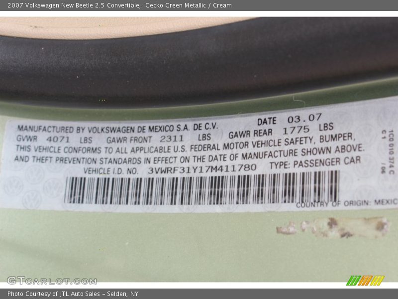 Gecko Green Metallic / Cream 2007 Volkswagen New Beetle 2.5 Convertible