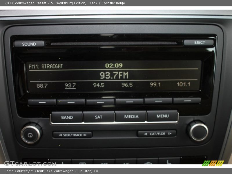 Black / Cornsilk Beige 2014 Volkswagen Passat 2.5L Wolfsburg Edition