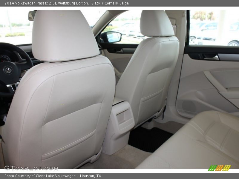 Black / Cornsilk Beige 2014 Volkswagen Passat 2.5L Wolfsburg Edition