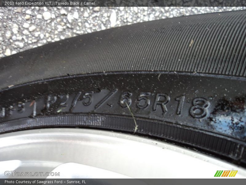 Tuxedo Black / Camel 2013 Ford Expedition XLT