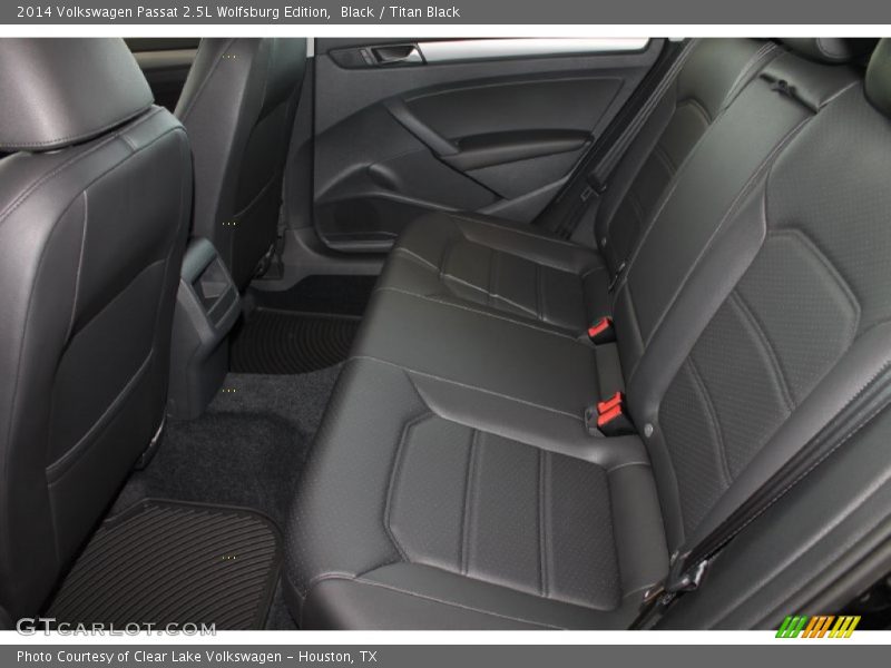 Black / Titan Black 2014 Volkswagen Passat 2.5L Wolfsburg Edition