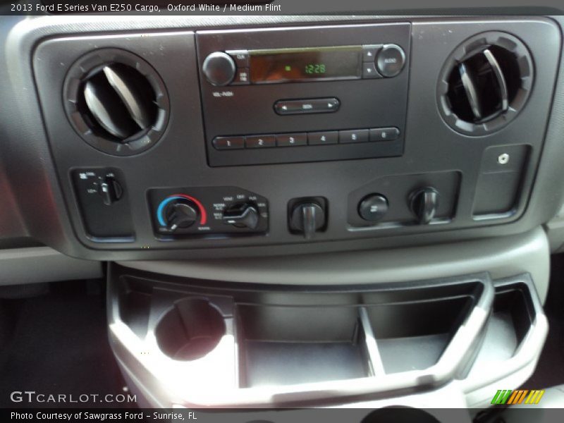 Oxford White / Medium Flint 2013 Ford E Series Van E250 Cargo