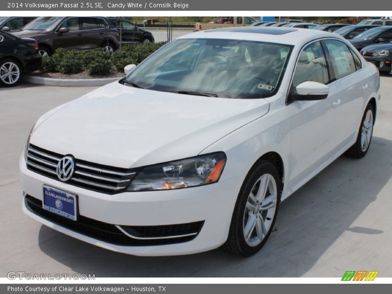 Candy White / Cornsilk Beige 2014 Volkswagen Passat 2.5L SE