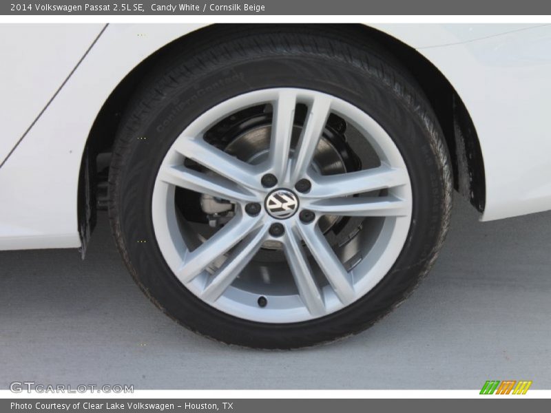 Candy White / Cornsilk Beige 2014 Volkswagen Passat 2.5L SE