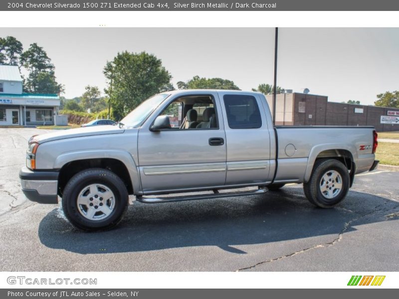 Silver Birch Metallic / Dark Charcoal 2004 Chevrolet Silverado 1500 Z71 Extended Cab 4x4