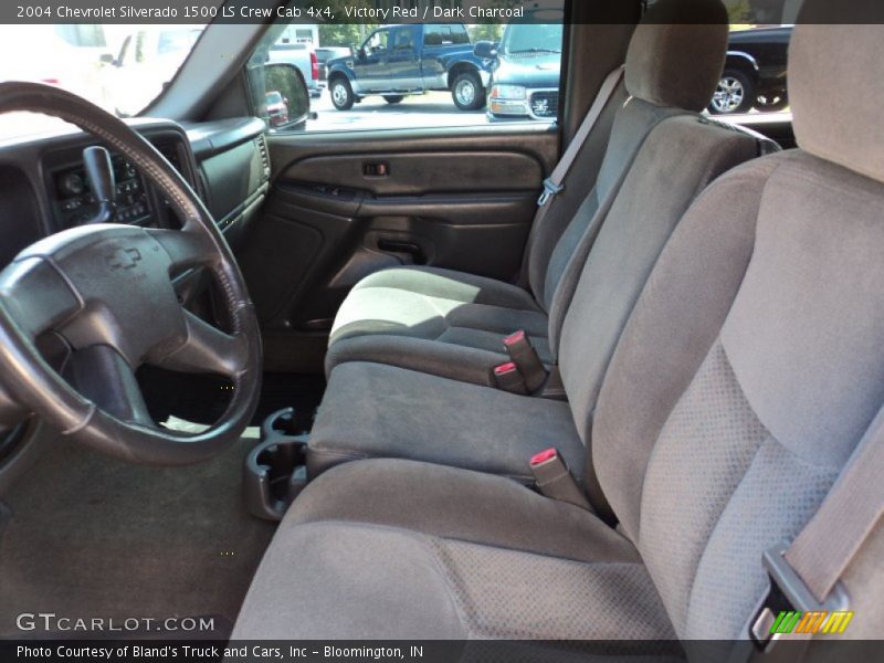 Victory Red / Dark Charcoal 2004 Chevrolet Silverado 1500 LS Crew Cab 4x4