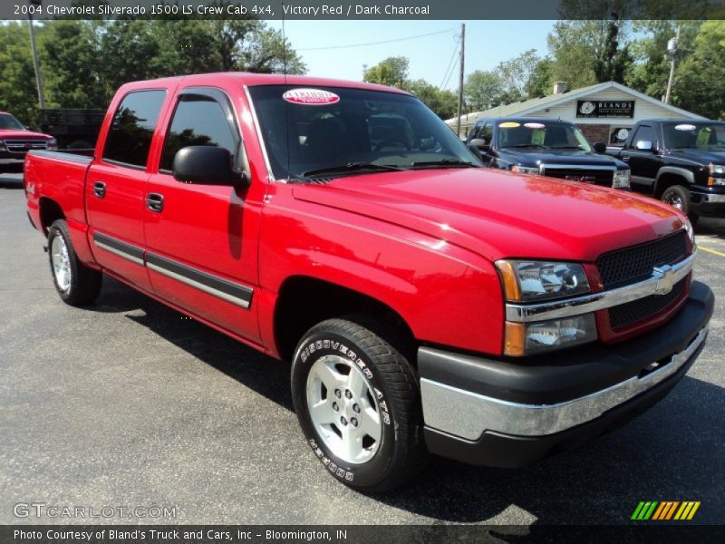 Victory Red / Dark Charcoal 2004 Chevrolet Silverado 1500 LS Crew Cab 4x4