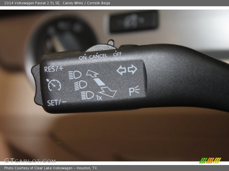 Candy White / Cornsilk Beige 2014 Volkswagen Passat 2.5L SE