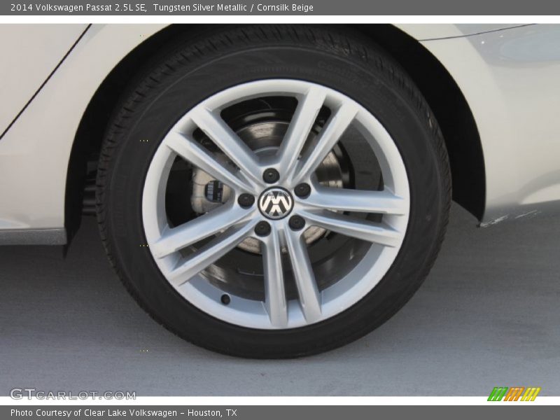 Tungsten Silver Metallic / Cornsilk Beige 2014 Volkswagen Passat 2.5L SE