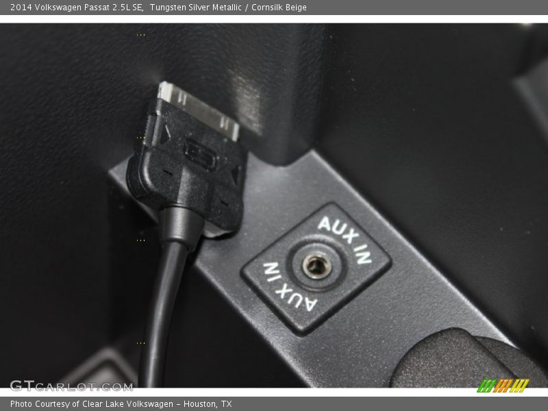 Tungsten Silver Metallic / Cornsilk Beige 2014 Volkswagen Passat 2.5L SE