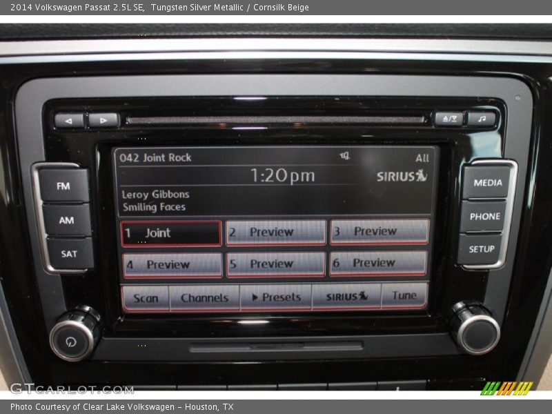 Tungsten Silver Metallic / Cornsilk Beige 2014 Volkswagen Passat 2.5L SE