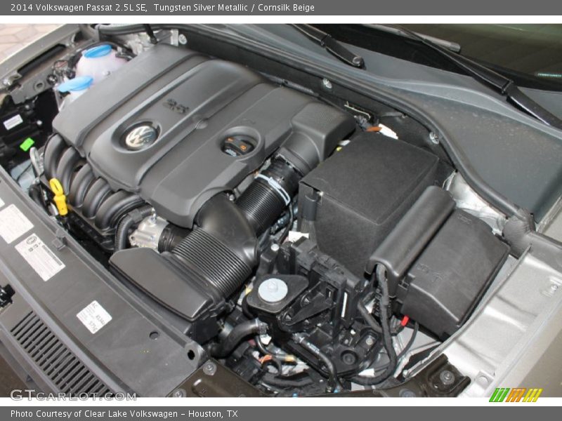 Tungsten Silver Metallic / Cornsilk Beige 2014 Volkswagen Passat 2.5L SE