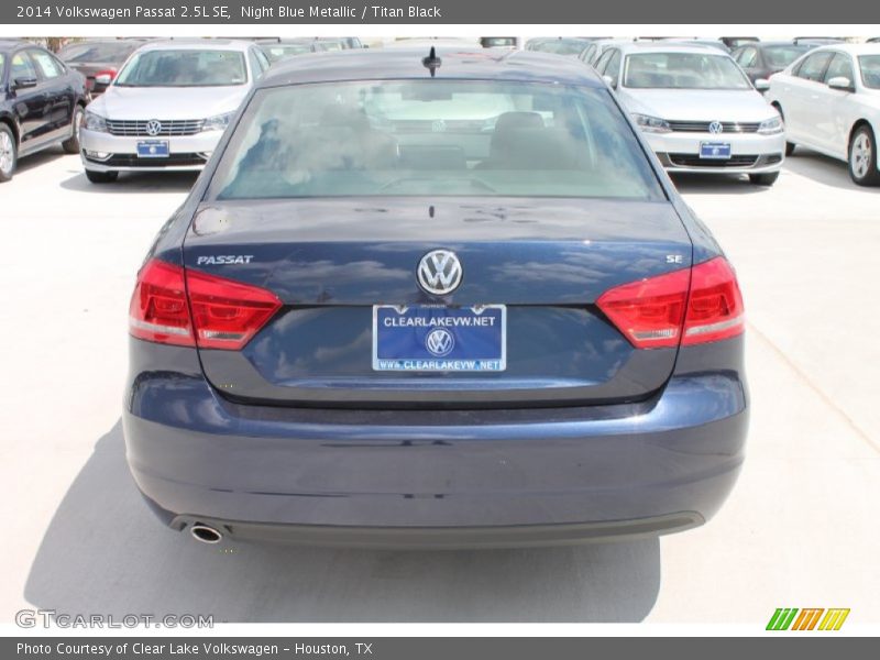 Night Blue Metallic / Titan Black 2014 Volkswagen Passat 2.5L SE