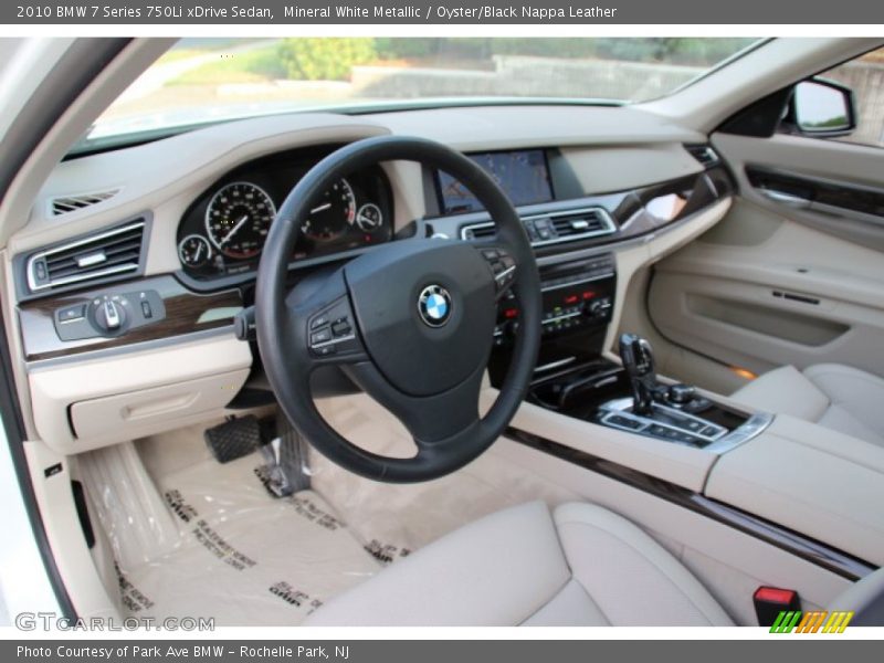 Mineral White Metallic / Oyster/Black Nappa Leather 2010 BMW 7 Series 750Li xDrive Sedan