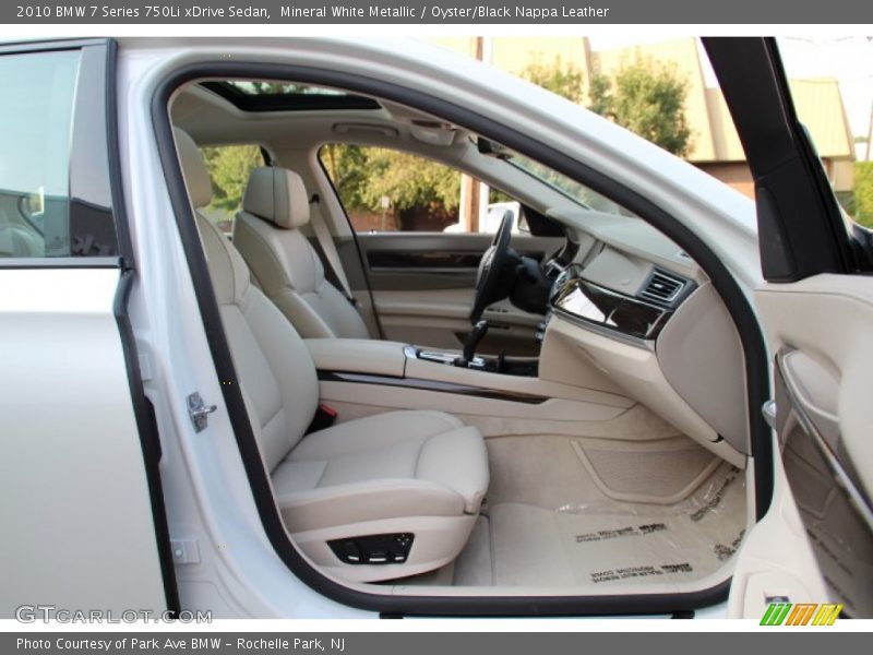 Mineral White Metallic / Oyster/Black Nappa Leather 2010 BMW 7 Series 750Li xDrive Sedan