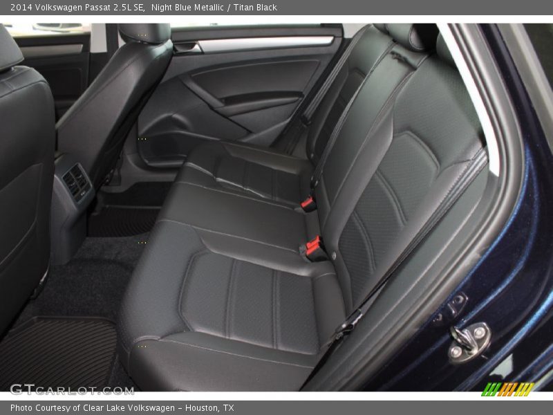 Night Blue Metallic / Titan Black 2014 Volkswagen Passat 2.5L SE