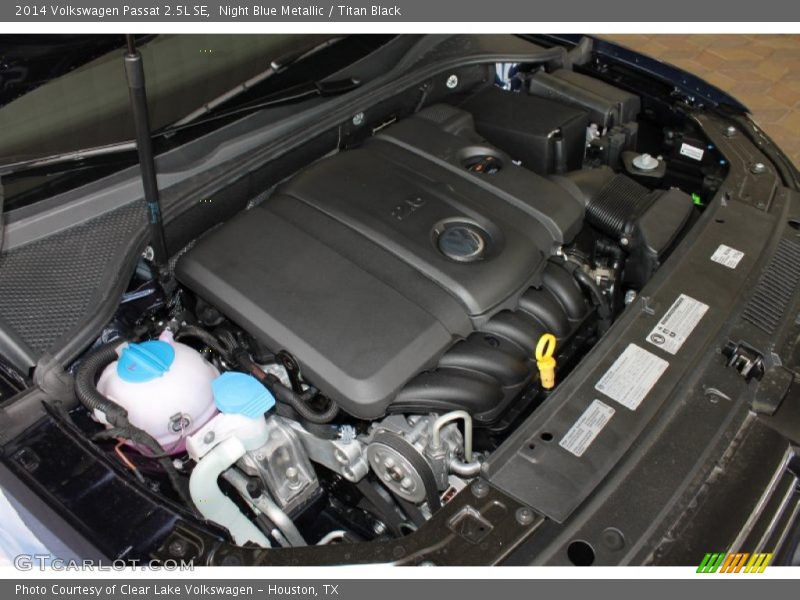 Night Blue Metallic / Titan Black 2014 Volkswagen Passat 2.5L SE