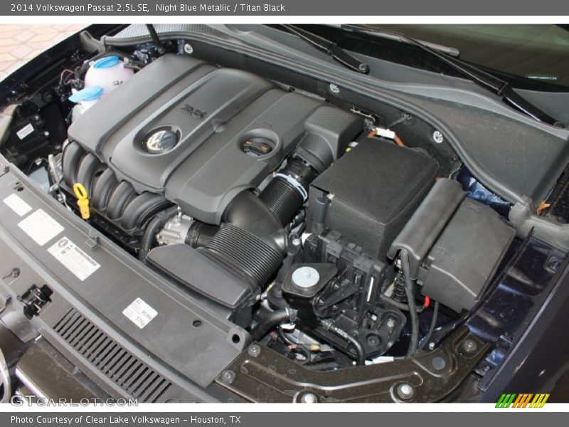 Night Blue Metallic / Titan Black 2014 Volkswagen Passat 2.5L SE